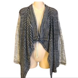 Anne Klein Sport Black & Grey Cardigan Size M